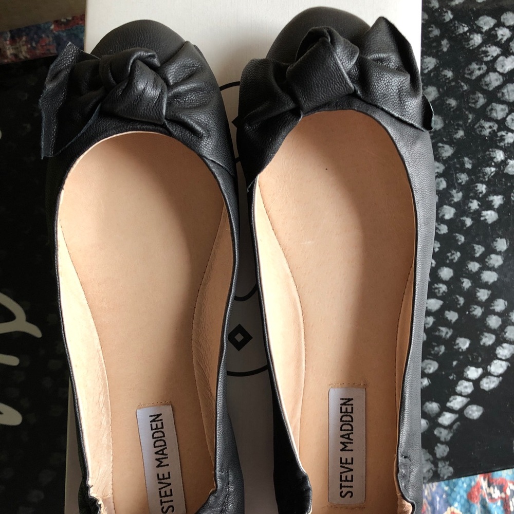Steve Madden ballet flats with bow